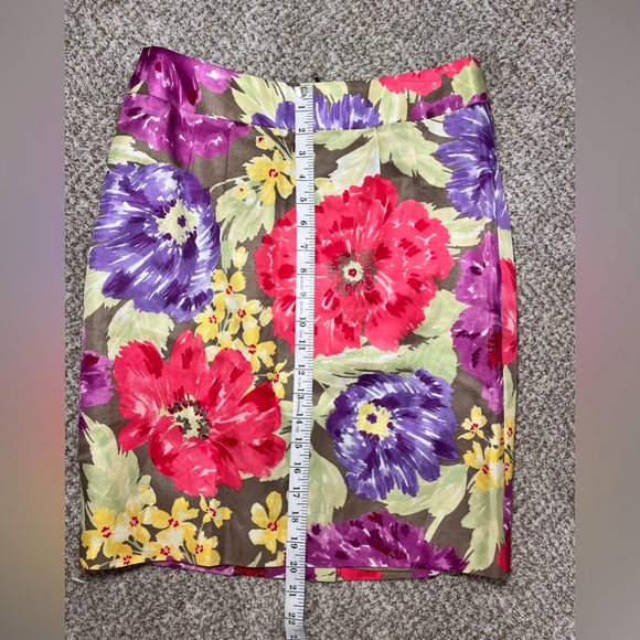 NWT Banana Republic Floral Pencil Skirt size 8P - Picture 3 of 16